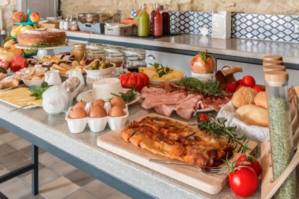 mangiabove_brunch_buffet_cu