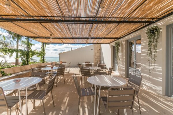 mangiabove_outdoor_dining_area